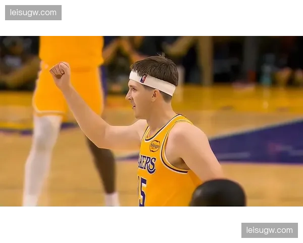 活塞主场18年来首胜，第三节38-16攻击波奠定胜局