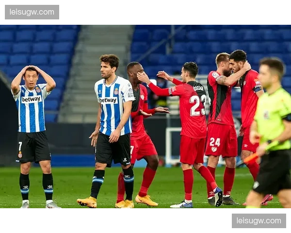 巴列卡诺1-0西班牙人，卡梅略第87分钟完成绝杀